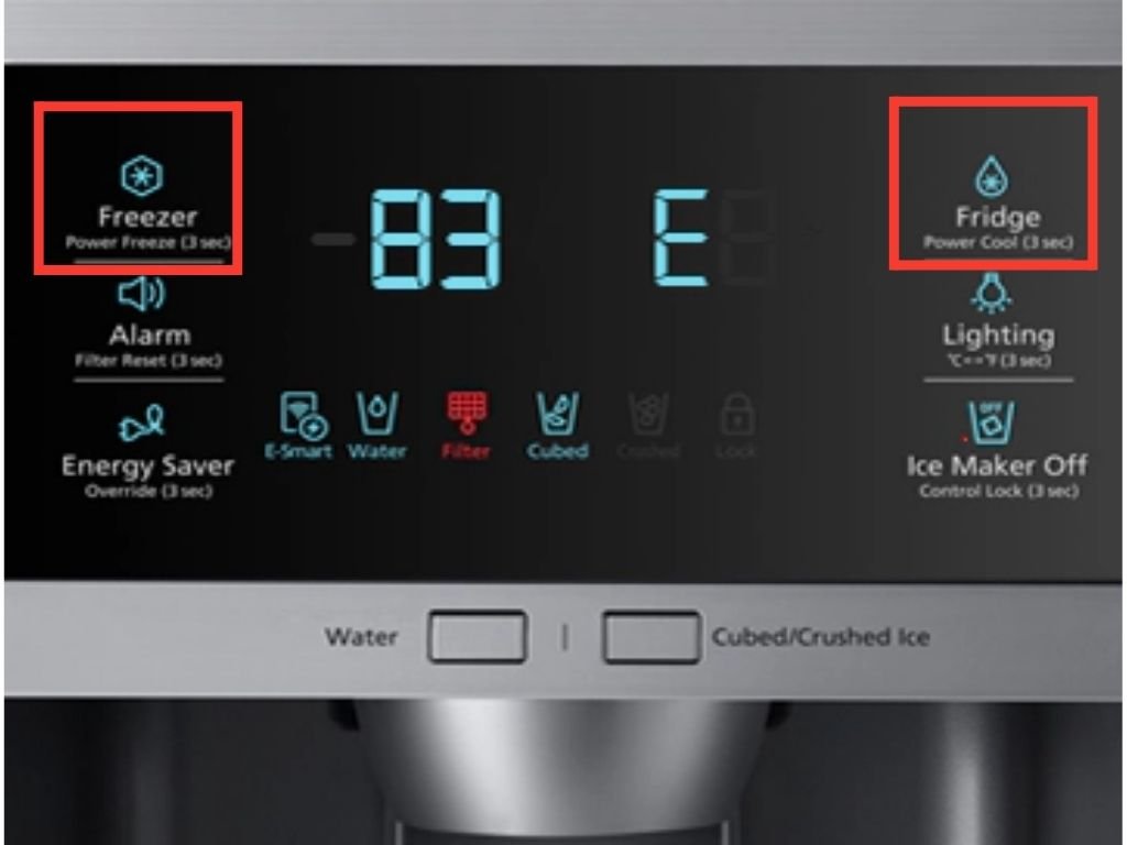 Nhấn nút Power Freeze và Power Cool trên bảng điều khiển để reset tủ lạnh Samsung